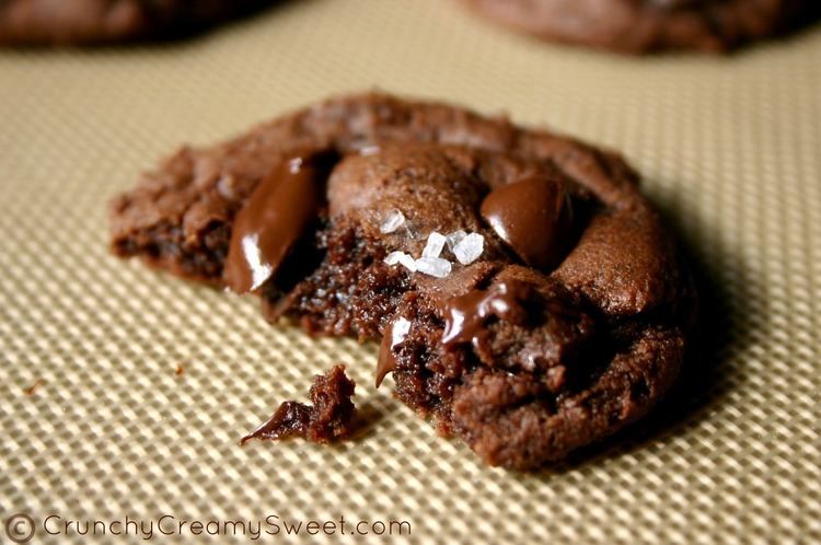 Fudge cookie Chocolate Fudge Cookies with Sea Salt GIVEAWAY Crunchy Creamy Sweet