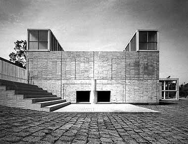 Fumihiko Maki Iwasaki Art Museum 1979 Ibuski Japan Fumihiko Maki architecture