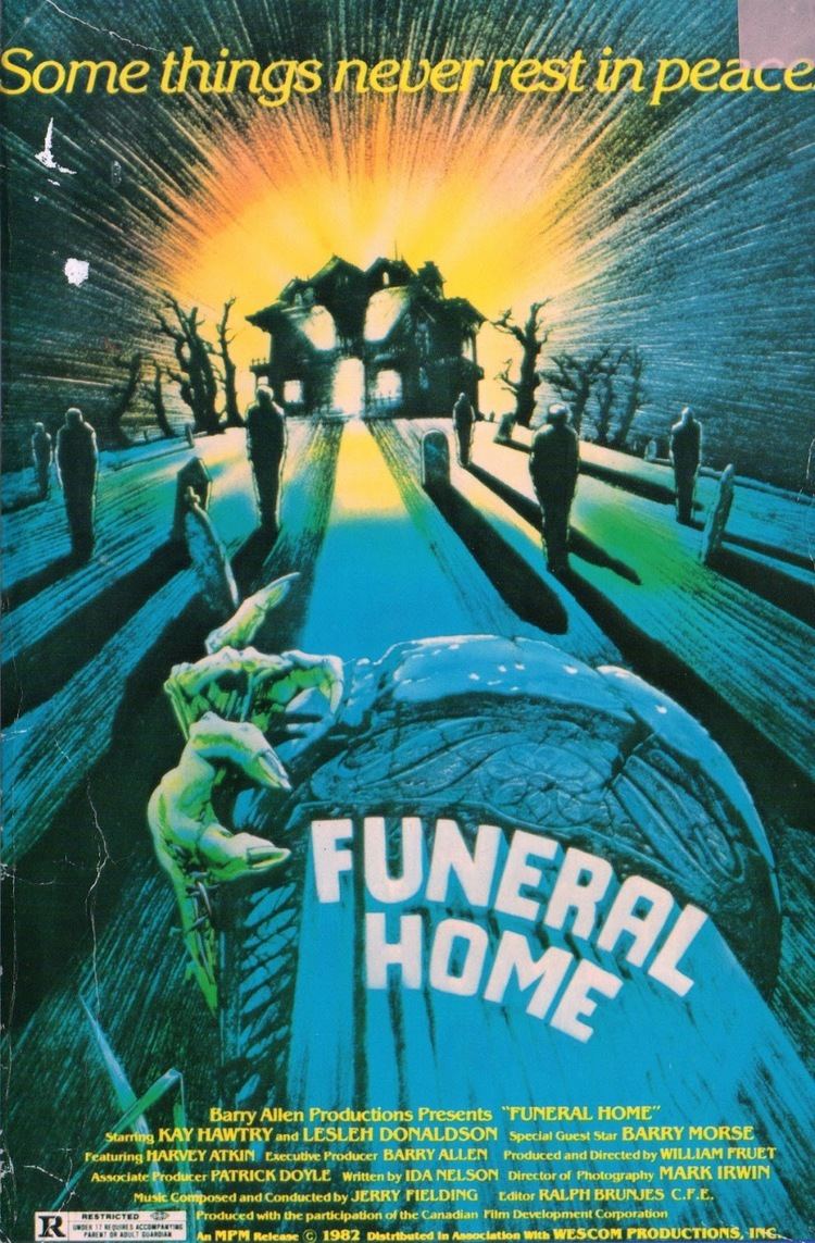 Funeral Home (1980 film) Ha ha its Burl Burl reviews Funeral Home 1980