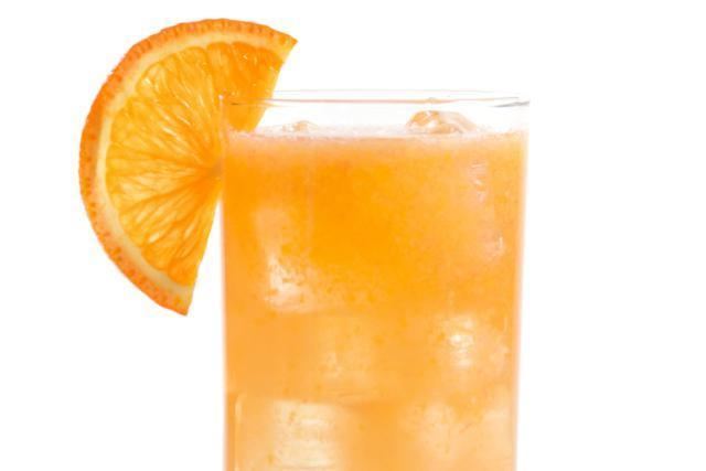 Fuzzy navel A Fun Throwback Drink Mix Up a Fruity Fuzzy Navel Recipe It