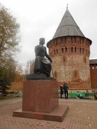 Fyodor Kon Monument to Fyodor Kon Smolensk Russia Wikitravel