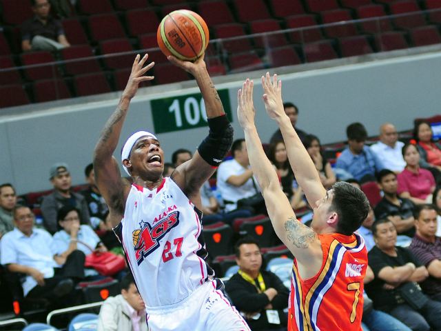Gabby Espinas PBA Espinas fined but cleared to play in doordie game