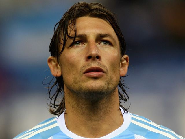 Gabriel Heinze httpsheadbandsandheartbreakfileswordpresscom