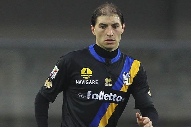 Gabriel Paletta Man Utd and Tottenham step up efforts to sign former