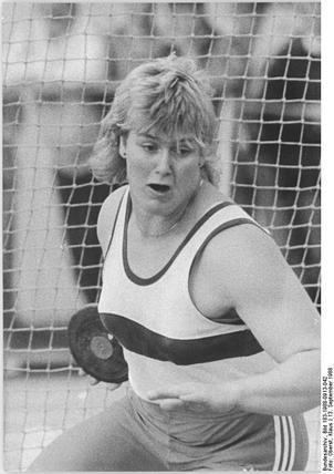 Gabriele Reinsch Gabriele Reinsch womens world record in the discus2520 All