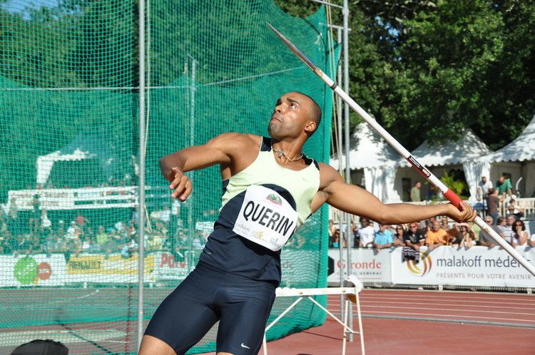 Gaël Querin DECASTAR 2015 Gal Qurin au pied du podium
