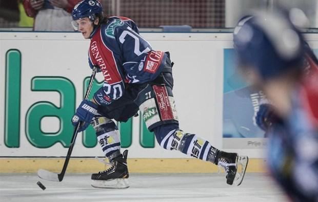 Gal Koren Slovenca z medvedi padla na planet KHL Slovenskenovicesi