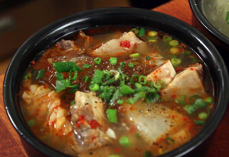 Galbi-tang Beef short ribs soup Galbitang recipe Maangchicom