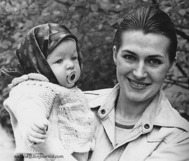 Galina Jovovich Russian actress Galina Loginova b Oct 28 1950 and her daughter