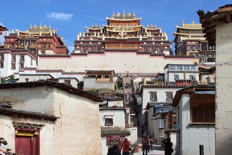 Ganden Sumtseling Monastery Ganden Sumtseling Monastery Monastery in ShangriLa City