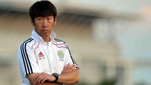Gao Hongbo Gao Hongbo primer tcnico chino en un equipo europeo