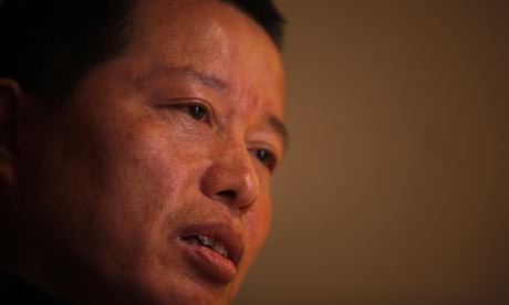 Gao Zhisheng Chinese human rights lawyer abandons activism to reunite
