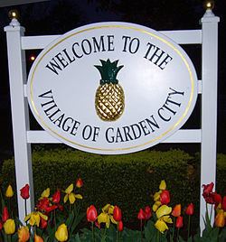 Garden City, New York httpsuploadwikimediaorgwikipediacommonsthu