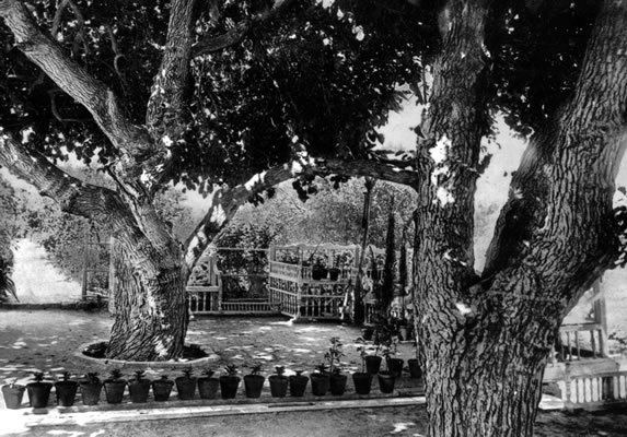 Garden of Ridván, Baghdad The Ridvan Garden outside of Akka Reflections on the Bahai Writings