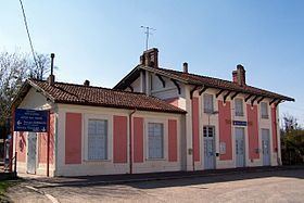 Gare de Cérons httpsuploadwikimediaorgwikipediacommonsthu