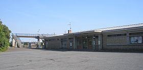 Gare de Folligny httpsuploadwikimediaorgwikipediacommonsthu