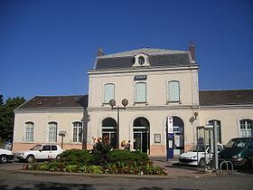 Gare de Gaillac httpsuploadwikimediaorgwikipediacommonsthu
