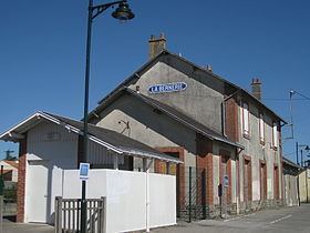 Gare de La Bernerie-en-Retz httpsuploadwikimediaorgwikipediacommonsthu