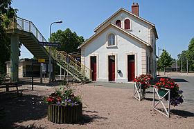 Gare de Pougues-les-Eaux httpsuploadwikimediaorgwikipediacommonsthu