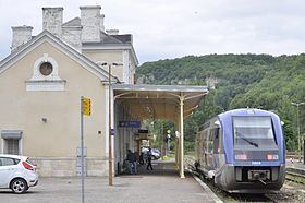Gare de Saint-Denis-près-Martel httpsuploadwikimediaorgwikipediacommonsthu