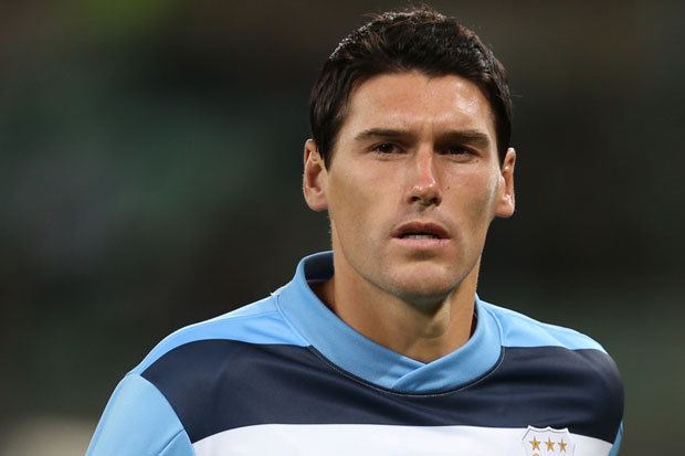 Gareth Barry Gareth Barry wont give up on England World Cup dream Daily Star