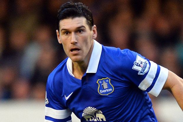 Gareth Barry Everton 2 Norwich 0 Gareth Barry turns on the style
