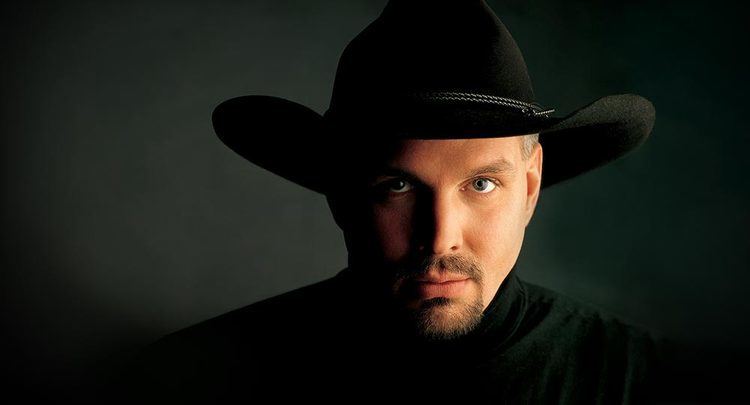 Gareth Brooks Garth Brooks Lost His New Tunes CKRY FM Country 105