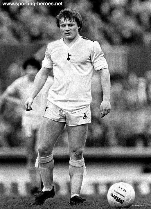 Garry Brooke Garry BROOKE Biography of his football career at Spurs