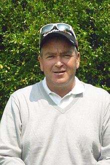 Garry Houston httpsuploadwikimediaorgwikipediacommonsthu
