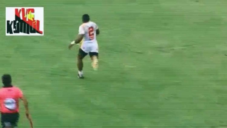 Garry Lo GARY LO 110 METRE TRY PNG HUNTERS 2014 YouTube