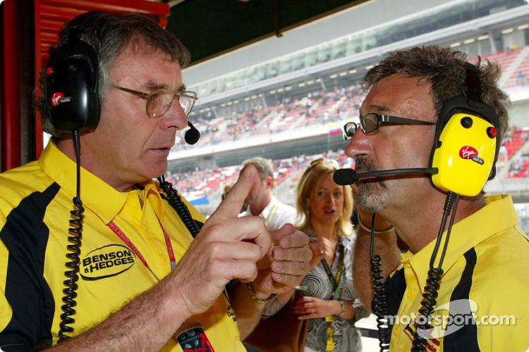 Gary Anderson (motorsport) Gary Anderson and Eddie Jordan at Spanish GP