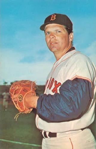 Gary Bell July 23 1967 Red Sox end road trip on 10game winning streak