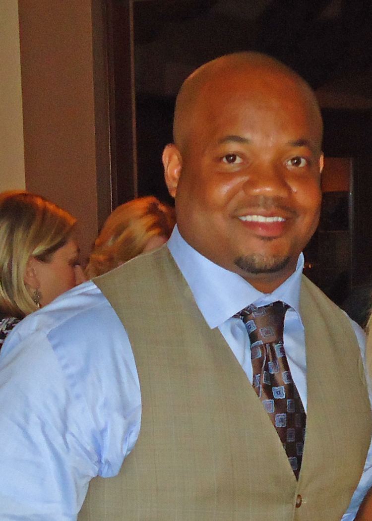 Gary Brackett FileGary Brackettjpg Wikimedia Commons