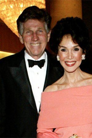 Gary Collins (actor) Gary Collins Actor and Miss America Pageant Host Dies at 74
