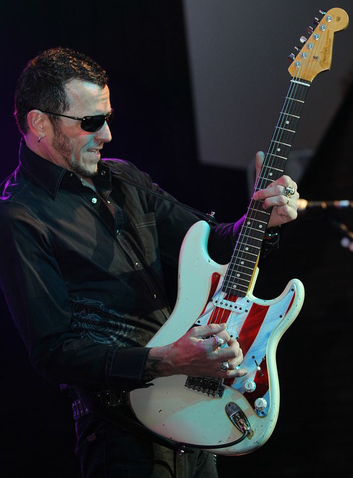 Gary Hoey The Official Gary Hoey Website Biography