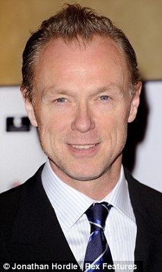 Gary Kemp idailymailcoukipix20121120article2235446