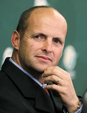 Gary Kirsten (Cricketer) playing cricket