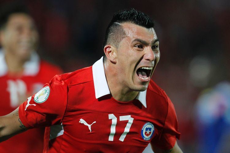 Gary Medel Chilean International Gary Medel On His Way To Inter Milan