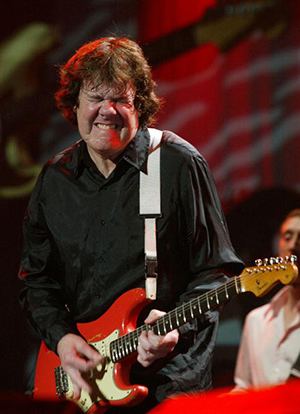 Gary Moore Keeping The Blues Alive The Loss of Guitar Hero Gary Moore Keeping