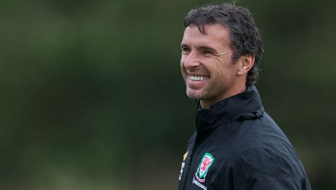 Gary Speed Tributes pour in for Gary Speed Sgorio