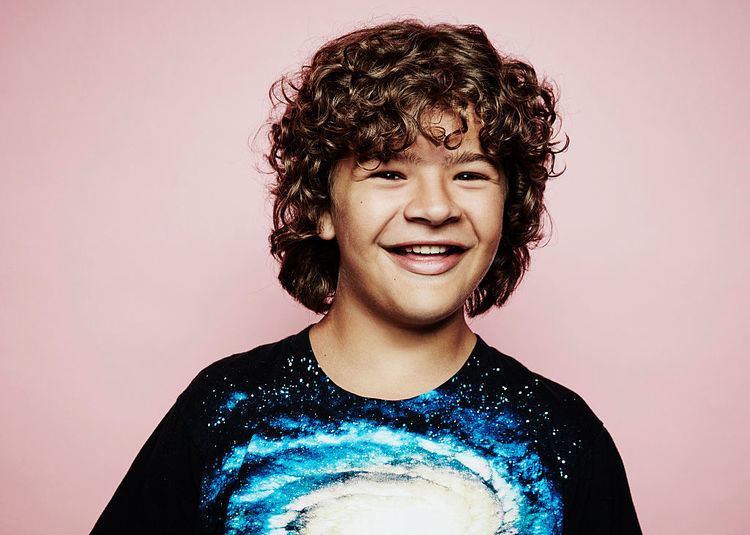Gaten Matarazzo Dustin from quotStranger Thingsquot loves showing off his fake teeth in