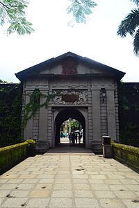 Gates of Intramuros httpsuploadwikimediaorgwikipediacommonsthu