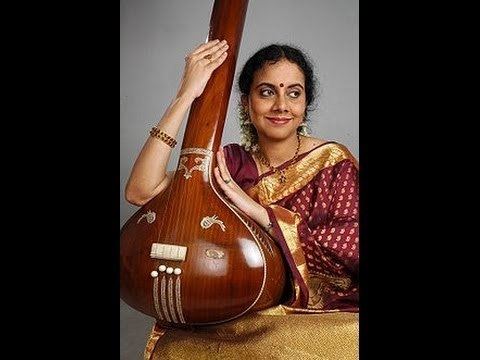 Gayathri Girish Parivadini Live Gayathri Girish Vocal Sarvani Sangeetha