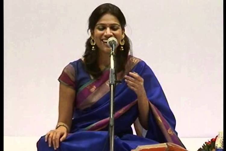 Gayatri Asokan Gayatri Asokan Live Bhajan Kaise unkomp4 YouTube