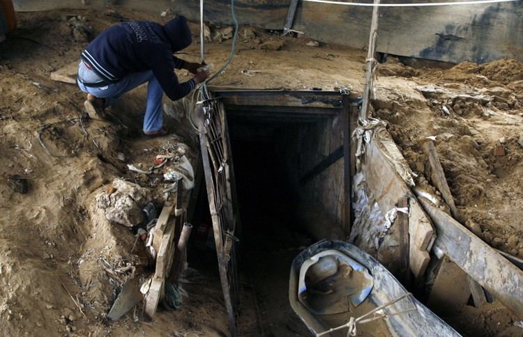 Gaza Strip smuggling tunnels cdntimesofisraelcomuploads201302F121124ARK05jpg