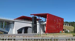 Gdańsk Niedźwiednik railway station httpsuploadwikimediaorgwikipediacommonsthu