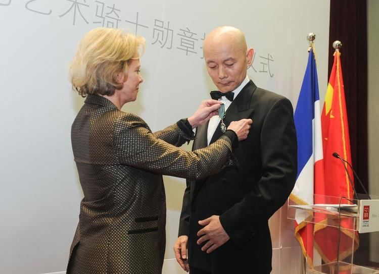 Ge You Ge You receives Chevalier medal in Order of Arts and Letters1