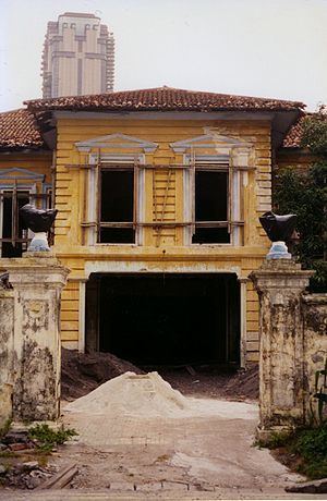 Gedung Kuning httpsuploadwikimediaorgwikipediacommonsthu