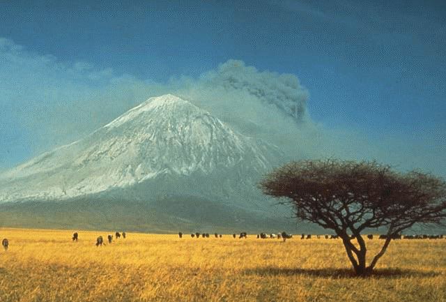 Gelai Volcano wwweosnapcompublicmedia200901tanzaniafoto