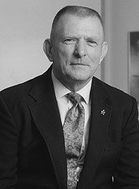 Gene Kranz httpsuploadwikimediaorgwikipediacommonscc